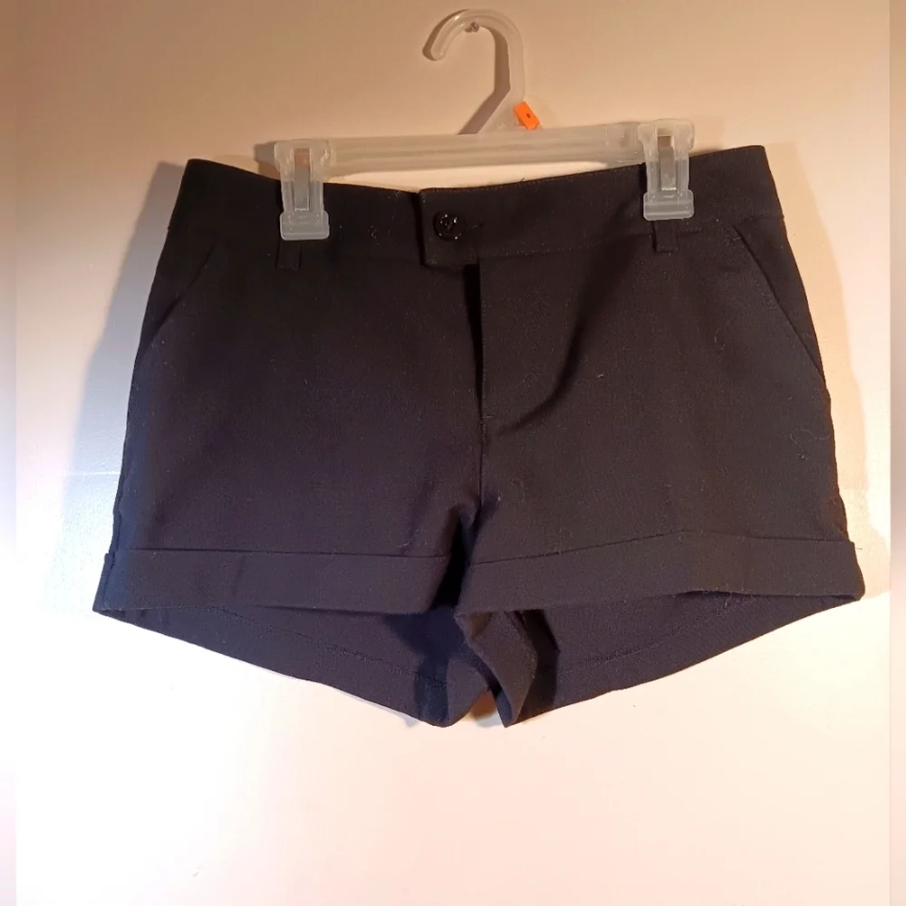 H&M shorts - Picture 1 of 6